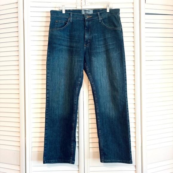 Wrangler Authentics Dark Wash Straight Leg Jeans Size 34 x 28 - Picture 1 of 7